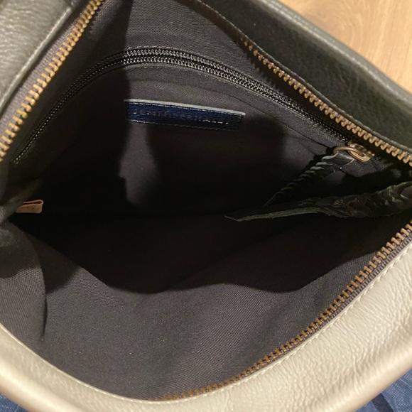 Jennifer Haley Black & White Fold Over Clutch - Picture 6 of 6